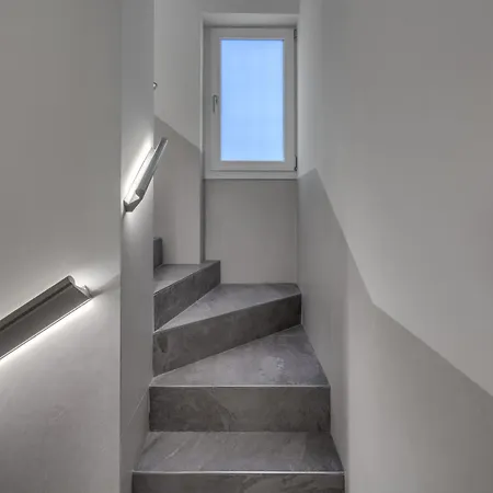 Forum Apartment