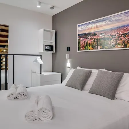 Forum Apartment