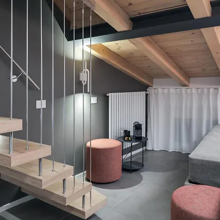 Forum Apartment *