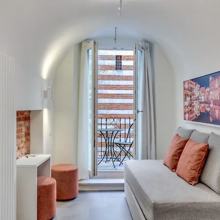 Apartment Forum *